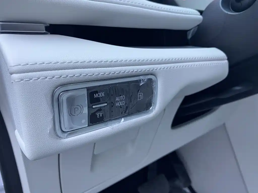 Buick Buick GL8 New Energy 2024 Landtrek Premium Edition 7-seater 2026 - thumbnail 17