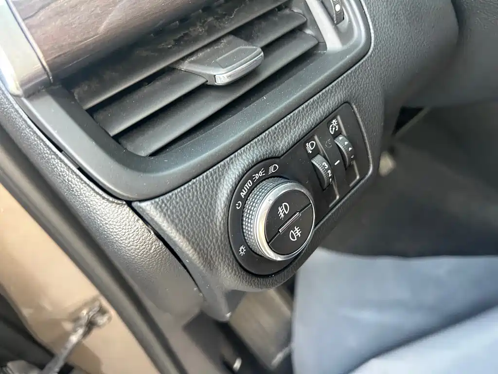 Buick Buick Envision Plus 2016 20T FWD Premium Edition 2016 - thumbnail 10