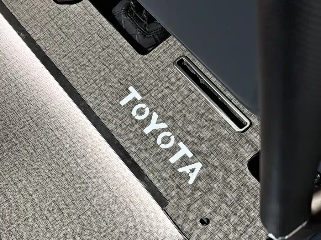 Toyota Toyota Granvia 2024 2.5L Hybrid Comfort Edition 2026 - thumbnail 19