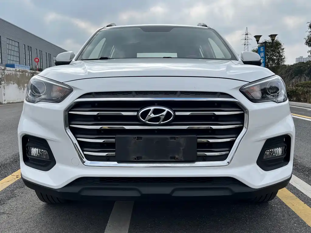 Hyundai Hyundai ix35 2018 2.0L Automatic 2WD Smart Joy Premium Edition 2018 - thumbnail 2
