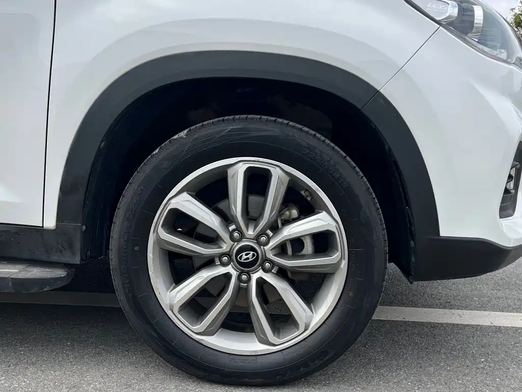 Hyundai Hyundai ix35 2018 2.0L Automatic 2WD Smart Joy Premium Edition 2018 - thumbnail 4