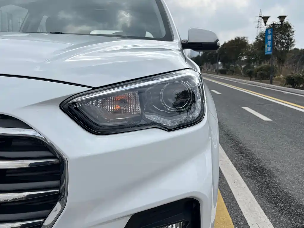 Hyundai Hyundai ix35 2018 2.0L Automatic 2WD Smart Joy Premium Edition 2018 - thumbnail 5