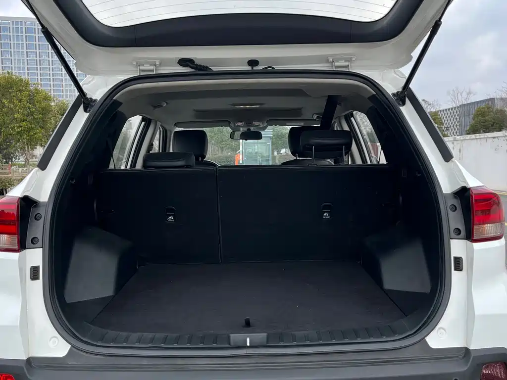 Hyundai Hyundai ix35 2018 2.0L Automatic 2WD Smart Joy Premium Edition 2018 - thumbnail 12