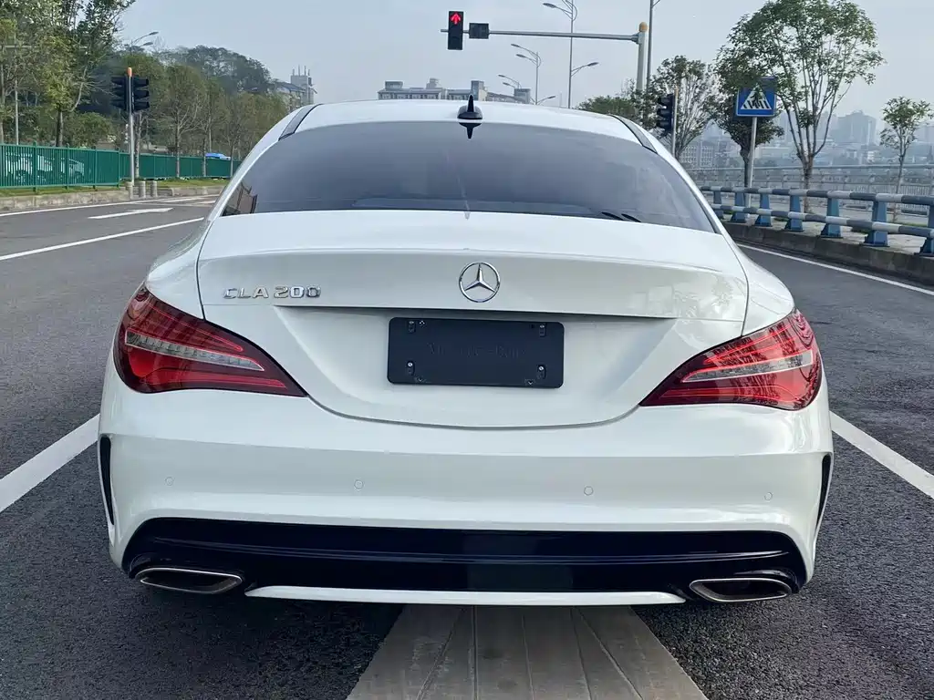 Mercedes-Benz Mercedes-Benz CLA 200 Fashion Edition 2017 Model Year 2017 - thumbnail 5