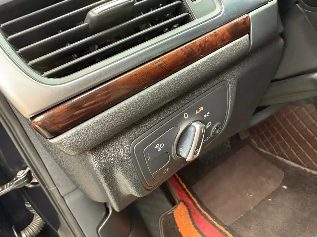 Audi Audi A6L 2014 30 FSI Comfort Line 2014 - thumbnail 23