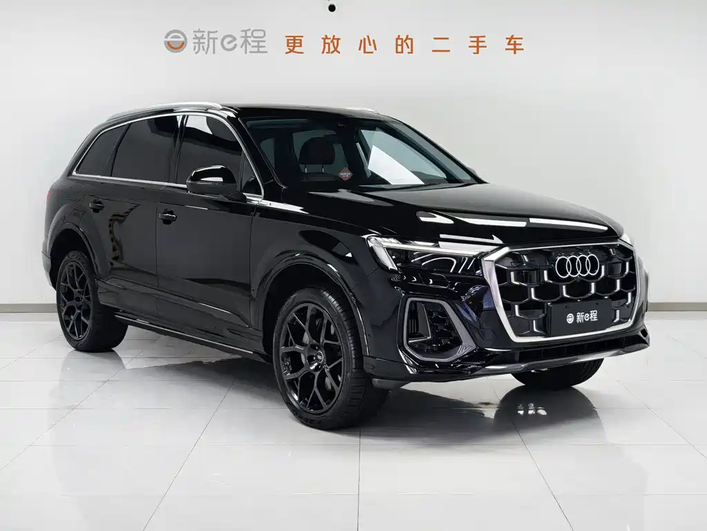 Audi Audi Q7 2024 45 TFSI quattro S line Black Knight Edition 2024 - thumbnail 3