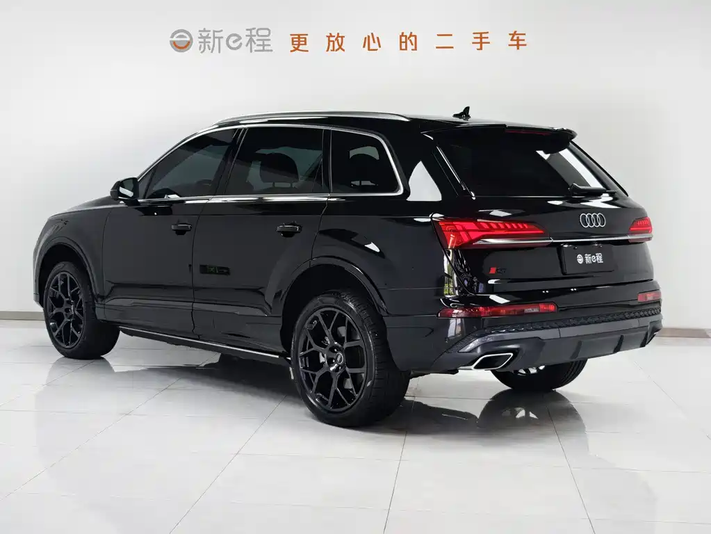 Audi Audi Q7 2024 45 TFSI quattro S line Black Knight Edition 2024 - thumbnail 4