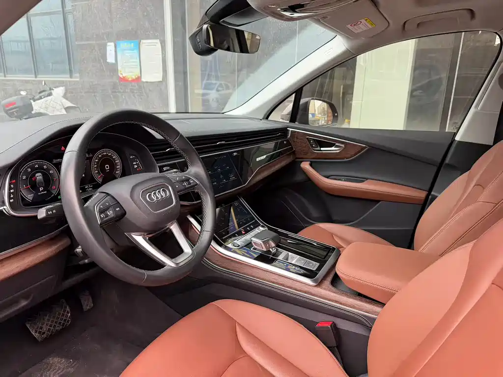 Audi Audi Q7 2024 45 TFSI quattro S line Black Knight Edition 2024 - thumbnail 8