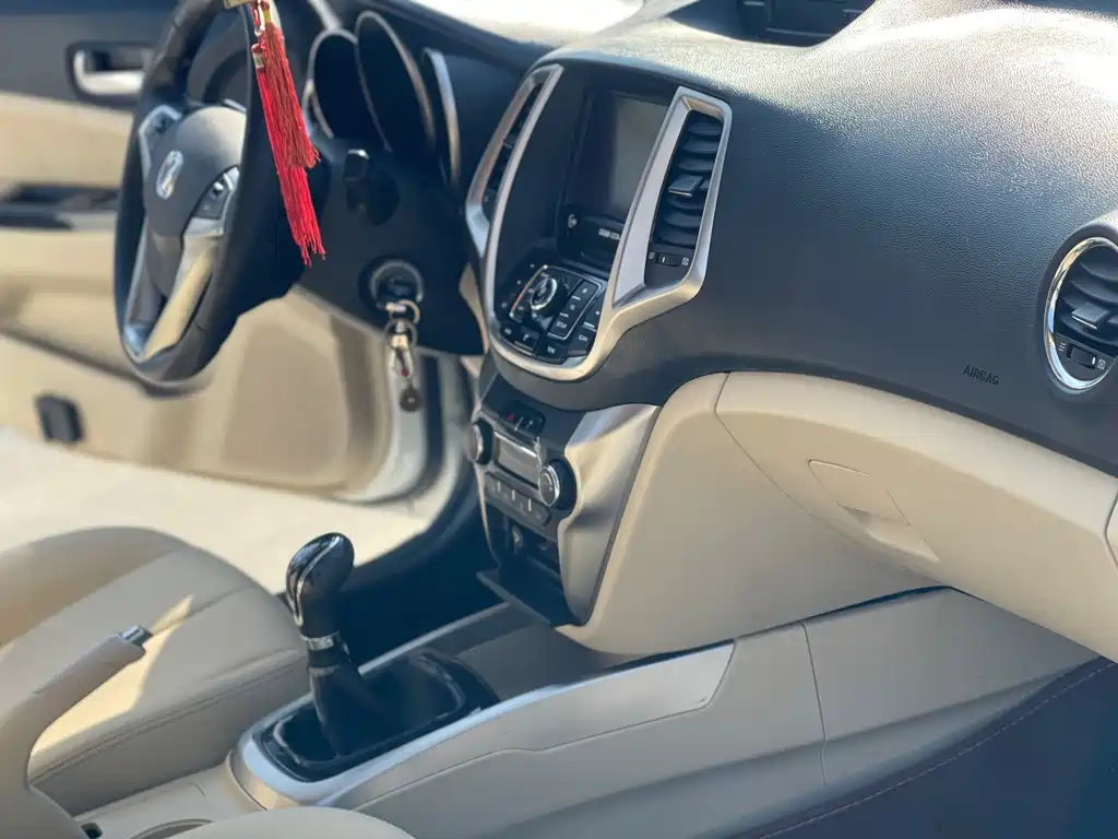 Changan YiDong 2014 1.6L Manual Luxury Edition 2016 - thumbnail 9