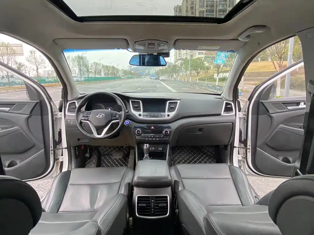 Hyundai Hyundai Tucson 2015 1.6T DCT 2WD Smart Edition 2016 - thumbnail 6