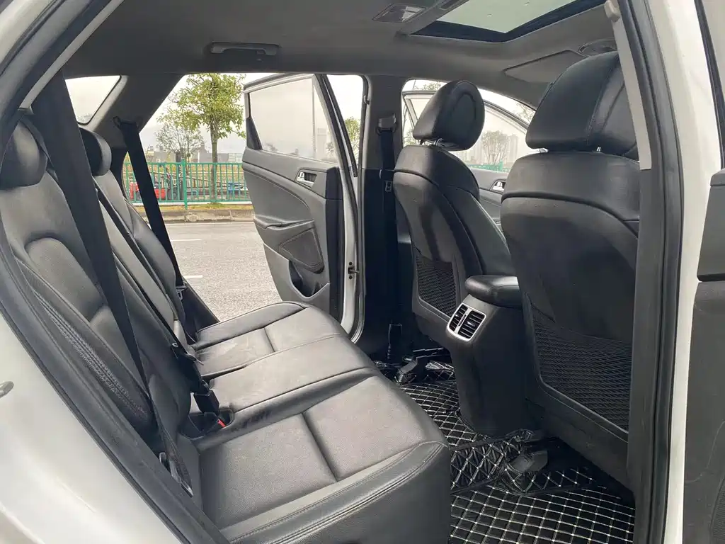 Hyundai Hyundai Tucson 2015 1.6T DCT 2WD Smart Edition 2016 - thumbnail 8