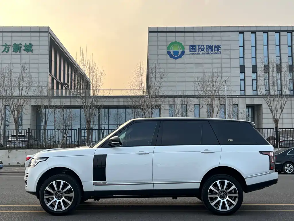 Land Rover Range Rover 2016 3.0 SC V6 Vogue SE Autobiography Long Wheelbase 2016 - thumbnail 3