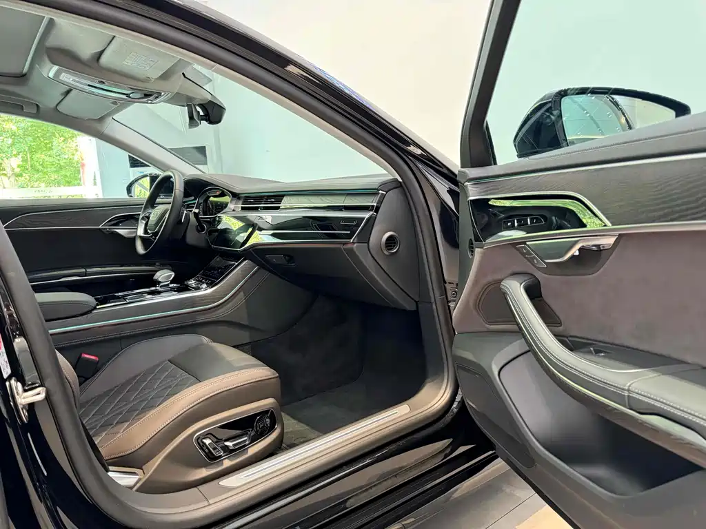 Audi Audi A8 2024 A8L 50 TFSI quattro Premium Selection 2024 - thumbnail 7