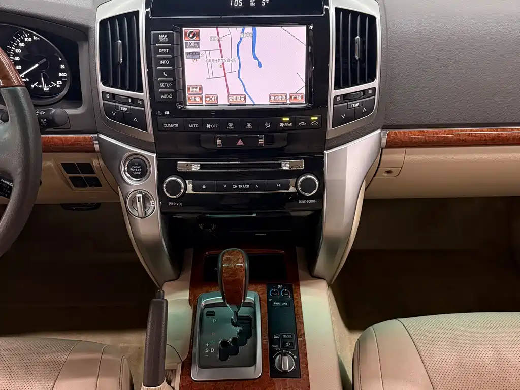 Toyota Land Cruiser 2012 4.6L Automatic VX-R 2014 - thumbnail 13
