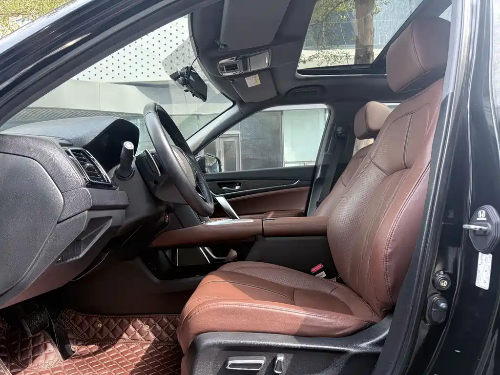 Honda Honda UR-V 2020 370TURBO AWD Elegant Edition 2020 - thumbnail 4