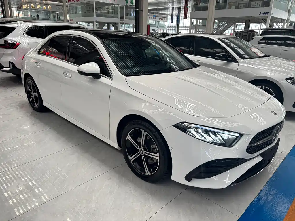 Mercedes-Benz Mercedes-Benz A-Class 2024 Model Year Facelift A 200 L Fashion Edition 2024 - thumbnail 3