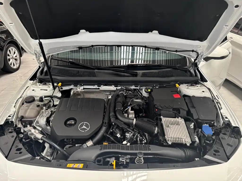 Mercedes-Benz Mercedes-Benz A-Class 2024 Model Year Facelift A 200 L Fashion Edition 2024 - thumbnail 6