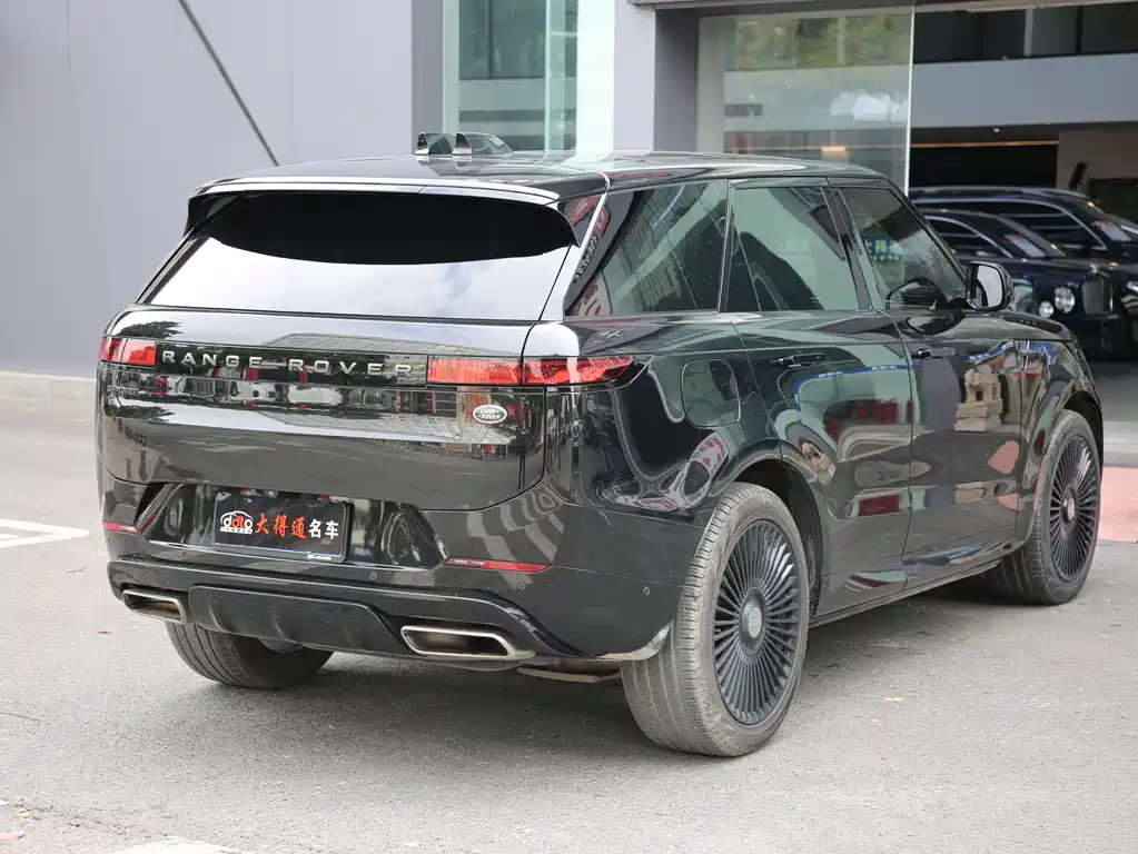 Land Rover Range Rover Sport 2023 400PS Dynamic SE 2023 - thumbnail 3