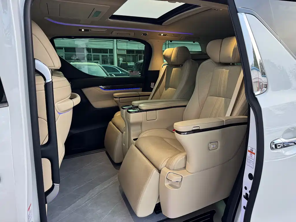 Toyota Alphard 2021 Crown Hybrid 2.5L HV Luxury Version 2022 - thumbnail 6