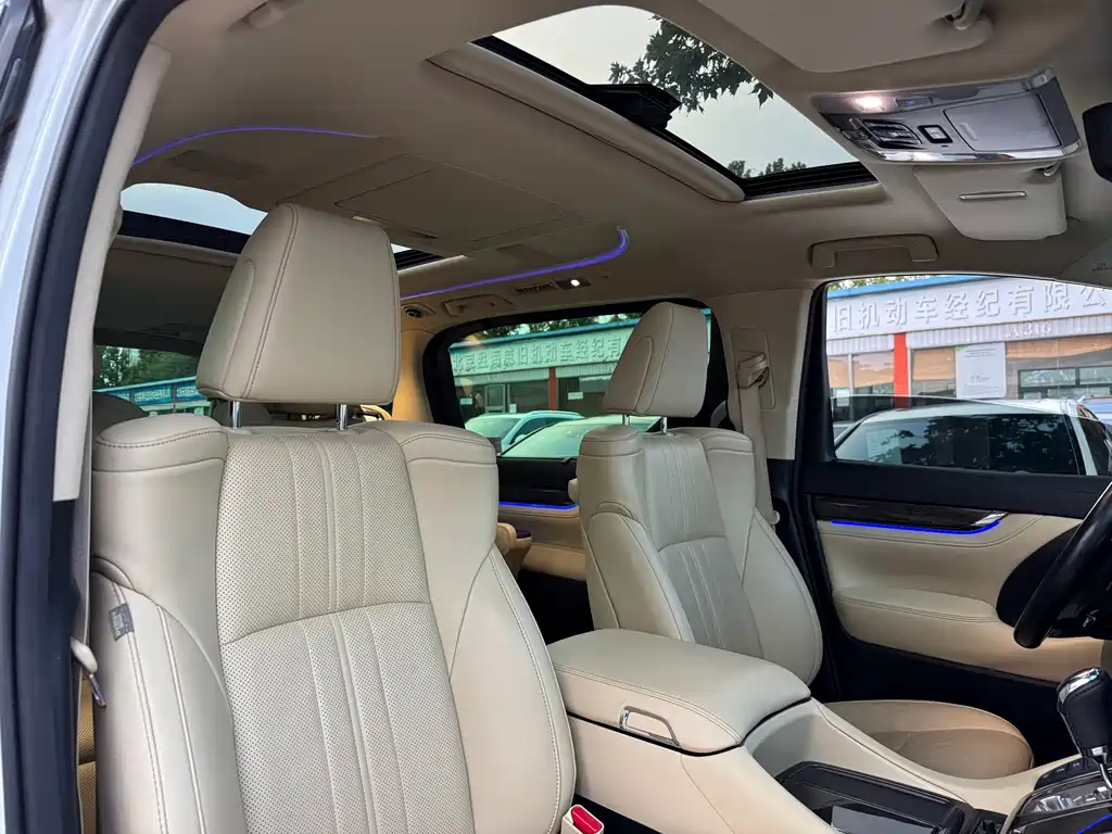 Toyota Alphard 2021 Crown Hybrid 2.5L HV Luxury Version 2022 - thumbnail 11