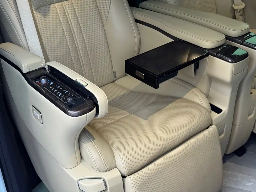 Toyota Alphard 2021 Crown Hybrid 2.5L HV Luxury Version 2022 - thumbnail 14