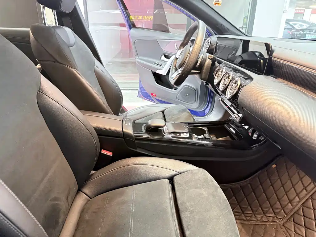 Mercedes-Benz Mercedes-Benz A-Class 2020 A 200 L Sport Sedan 2020 - thumbnail 14