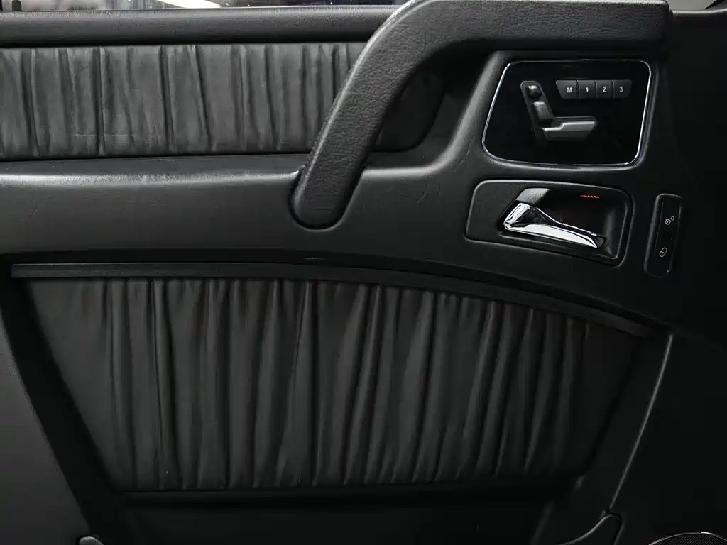 Mercedes-Benz Mercedes-Benz G-Class 2017 G 500 Premium Edition 2018 - thumbnail 4