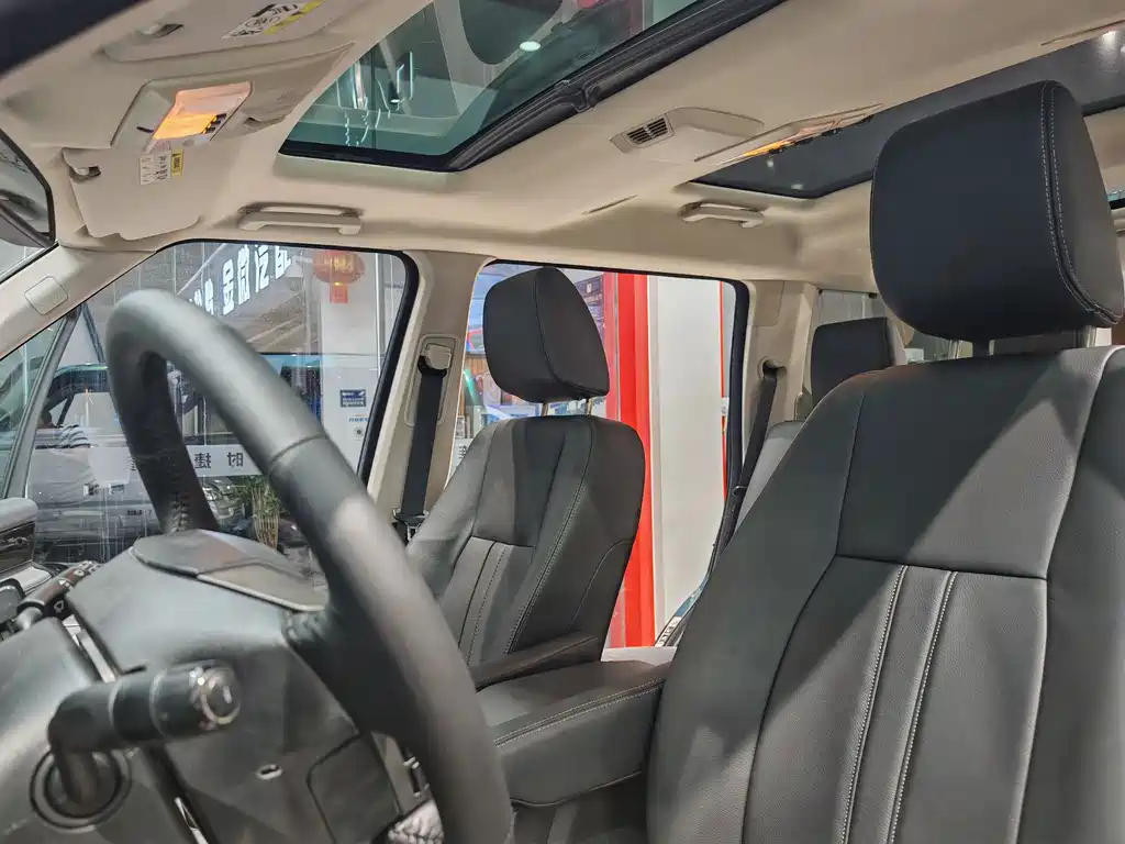 Land Rover Discovery 2010 4.0 V6 HSE Petrol 2010 - thumbnail 10