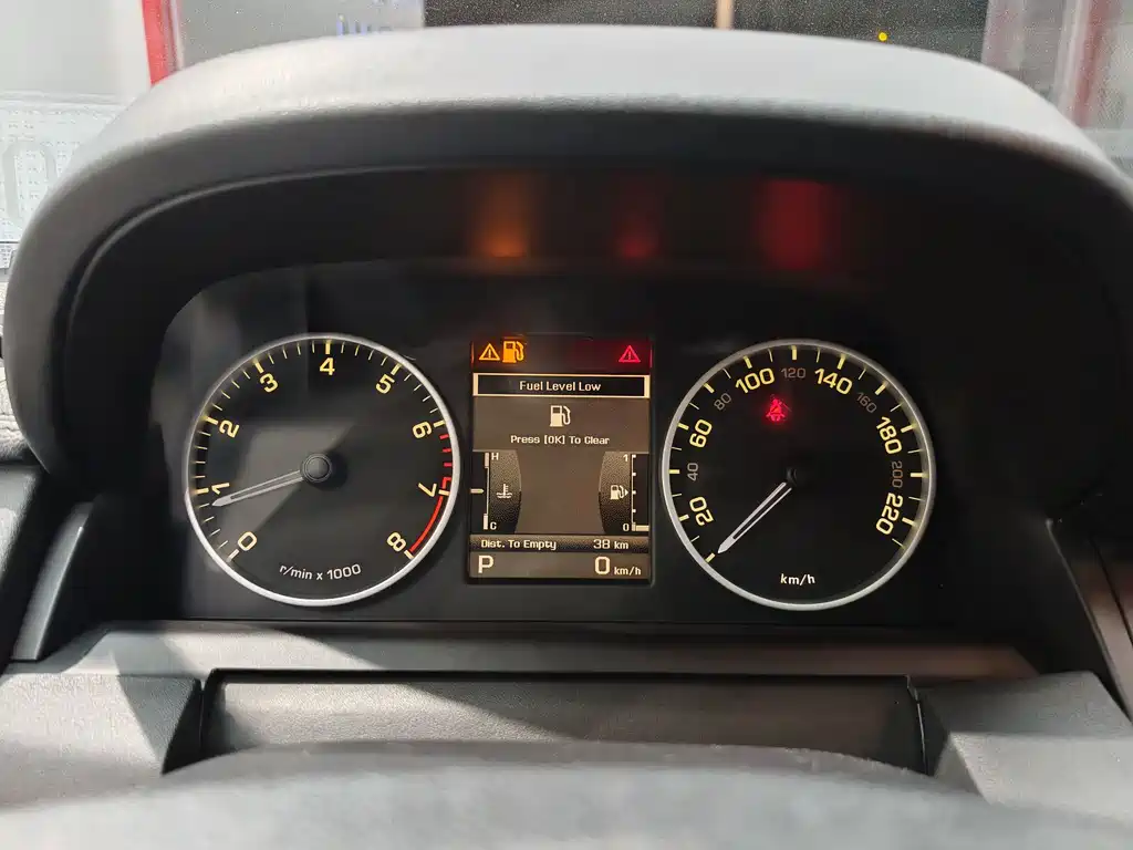 Land Rover Discovery 2010 4.0 V6 HSE Petrol 2010 - thumbnail 12