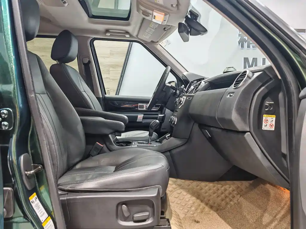 Land Rover Discovery 2010 4.0 V6 HSE Petrol 2010 - thumbnail 18