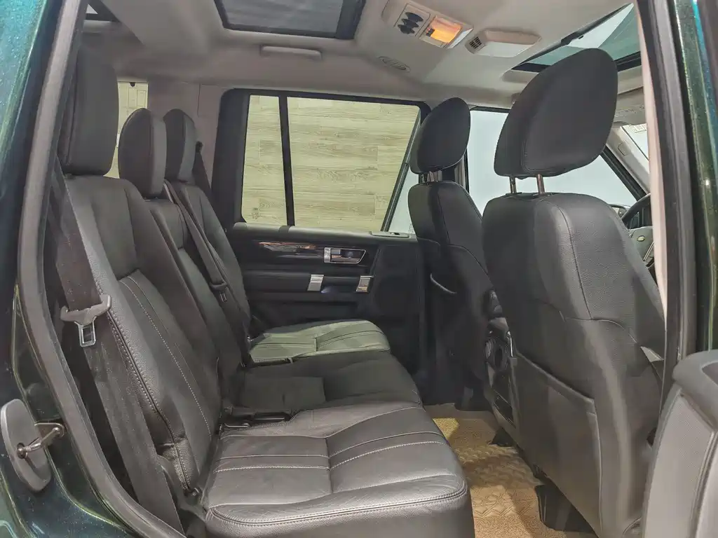 Land Rover Discovery 2010 4.0 V6 HSE Petrol 2010 - thumbnail 19