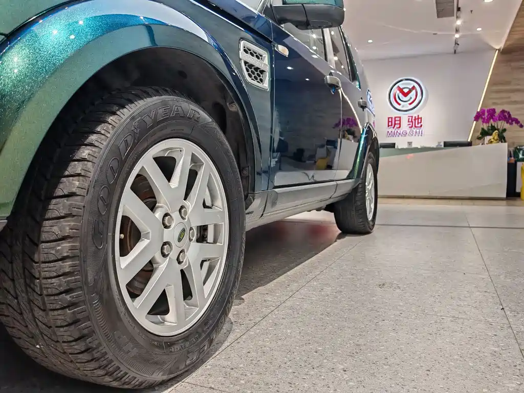 Land Rover Discovery 2010 4.0 V6 HSE Petrol 2010 - thumbnail 21