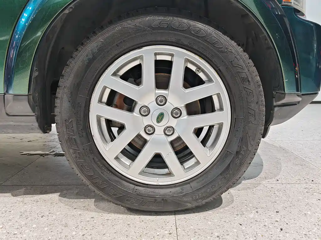 Land Rover Discovery 2010 4.0 V6 HSE Petrol 2010 - thumbnail 24