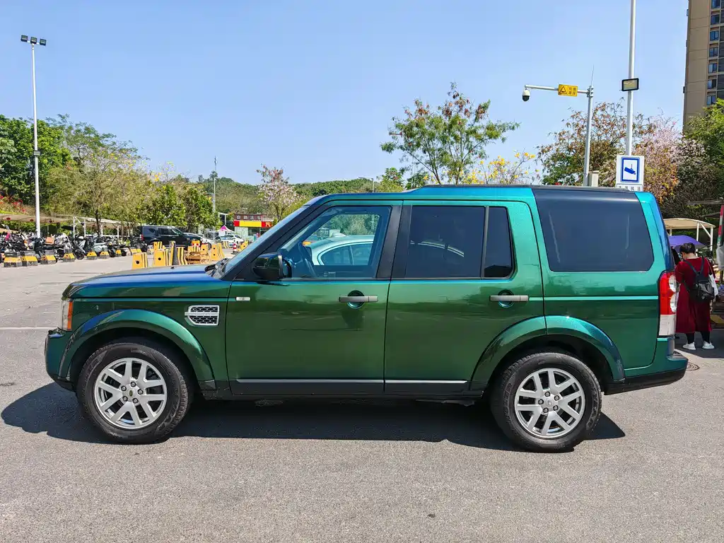 Land Rover Discovery 2010 4.0 V6 HSE Petrol 2010 - thumbnail 28
