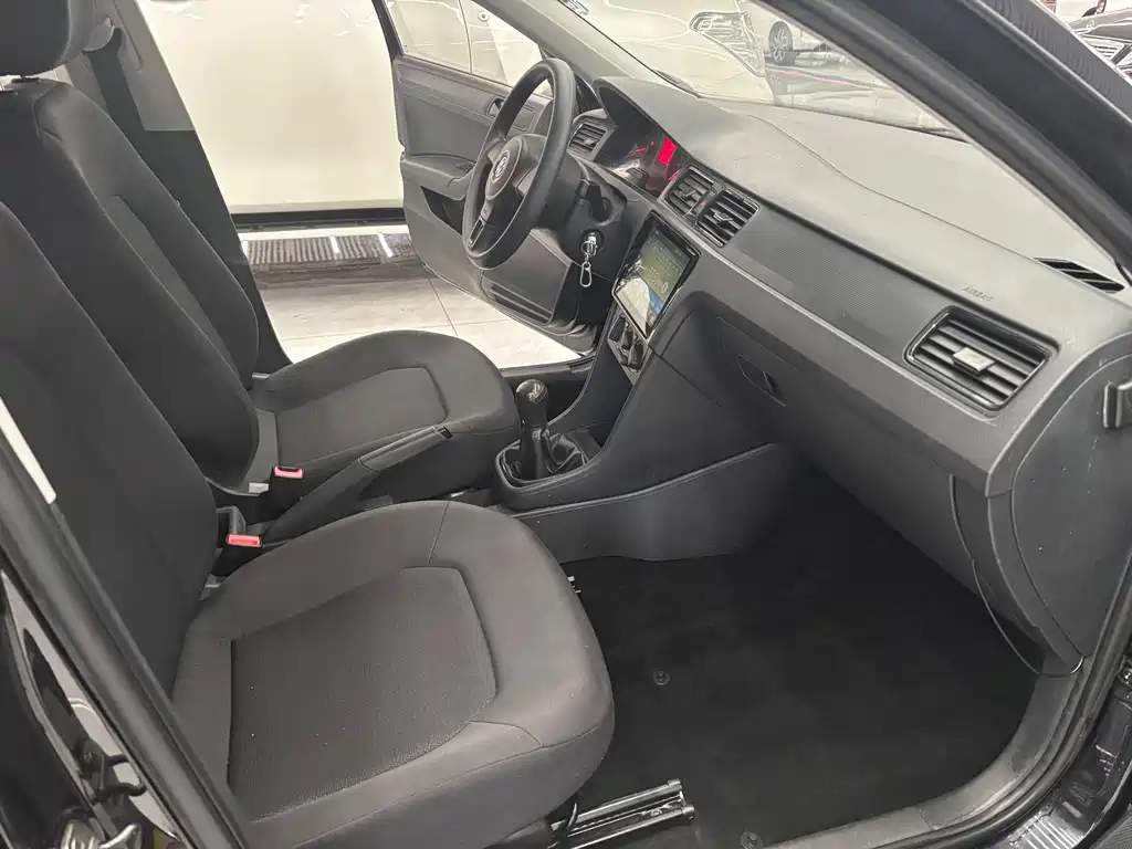 Volkswagen Volkswagen Santana 2013 1.4L Manual Comfort Edition 2013 - thumbnail 7