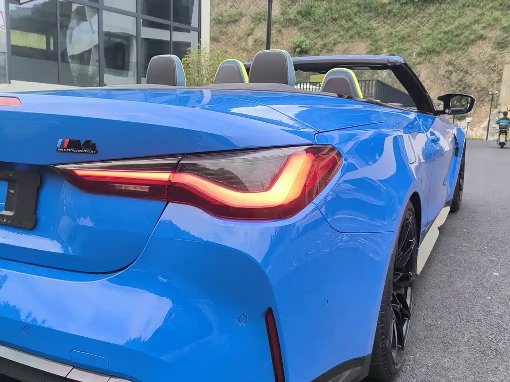 BMW BMW M4 2022 Convertible M xDrive Thunder Edition 2022 - thumbnail 4
