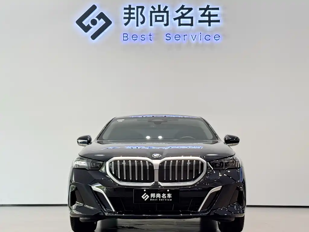 BMW BMW 5 Series 2025 525Li M Sport Package 2025 - thumbnail 2