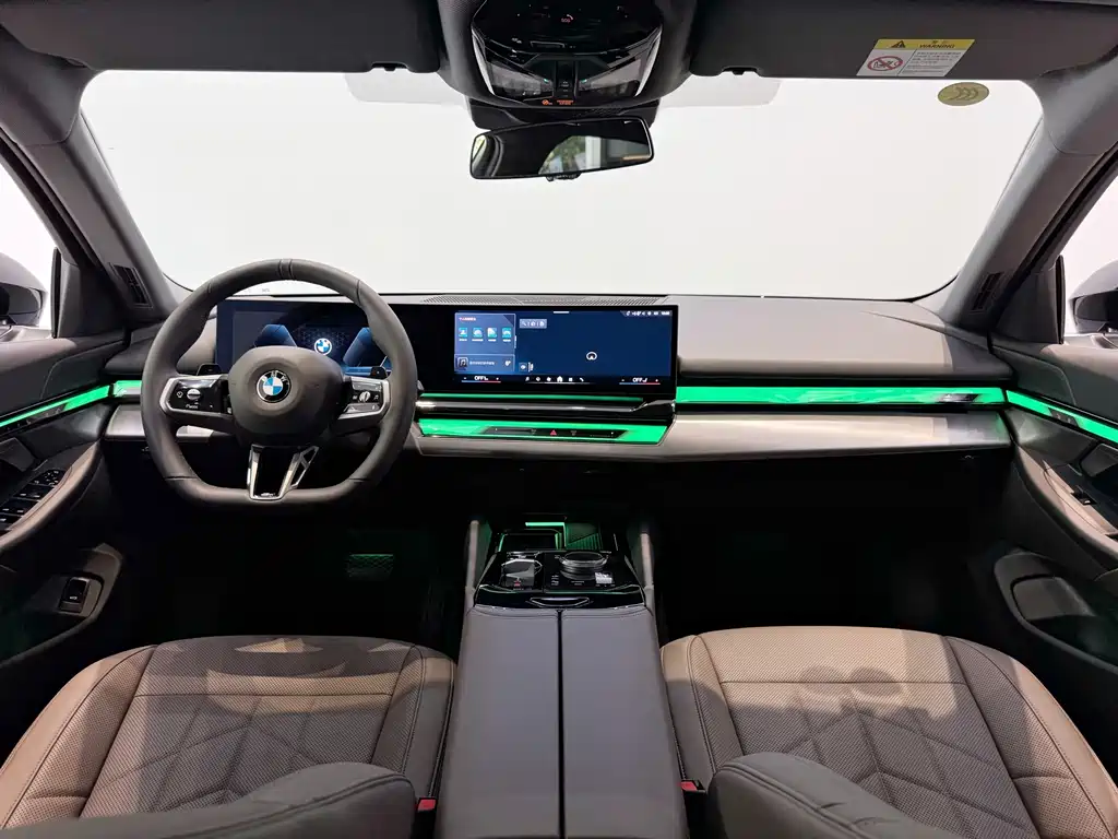 BMW BMW 5 Series 2025 525Li M Sport Package 2025 - thumbnail 21