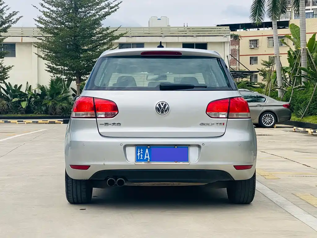 Volkswagen Volkswagen Golf 2010 1.4 TSI Automatic Luxury Edition 2010 - thumbnail 14