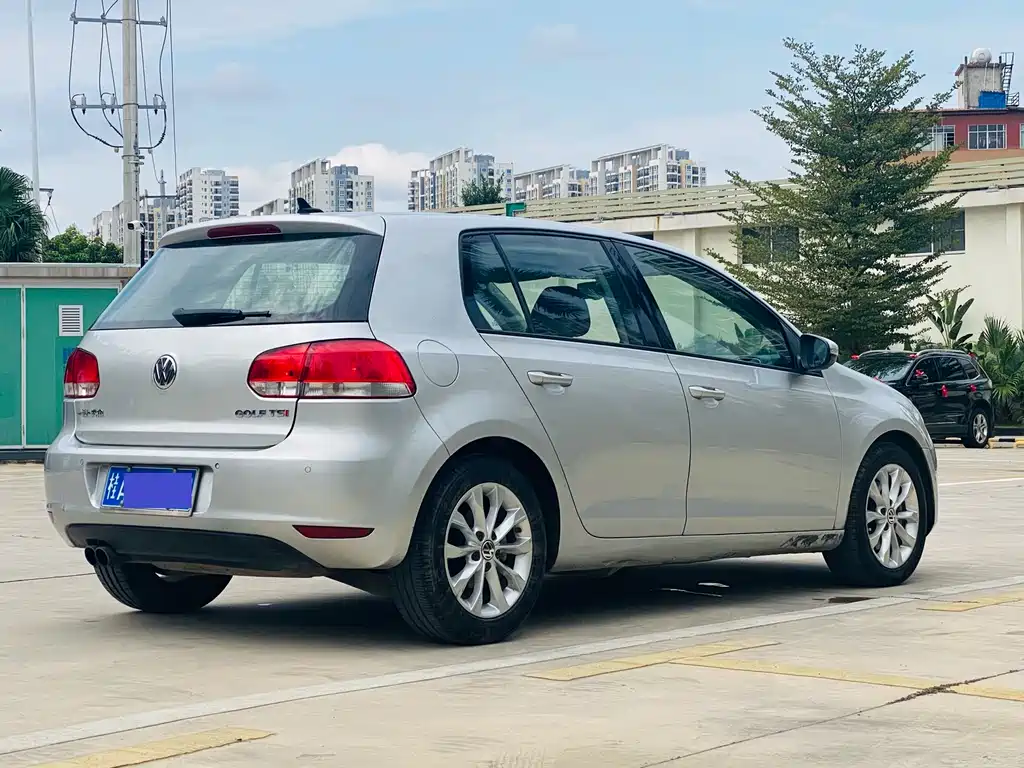 Volkswagen Volkswagen Golf 2010 1.4 TSI Automatic Luxury Edition 2010 - thumbnail 15