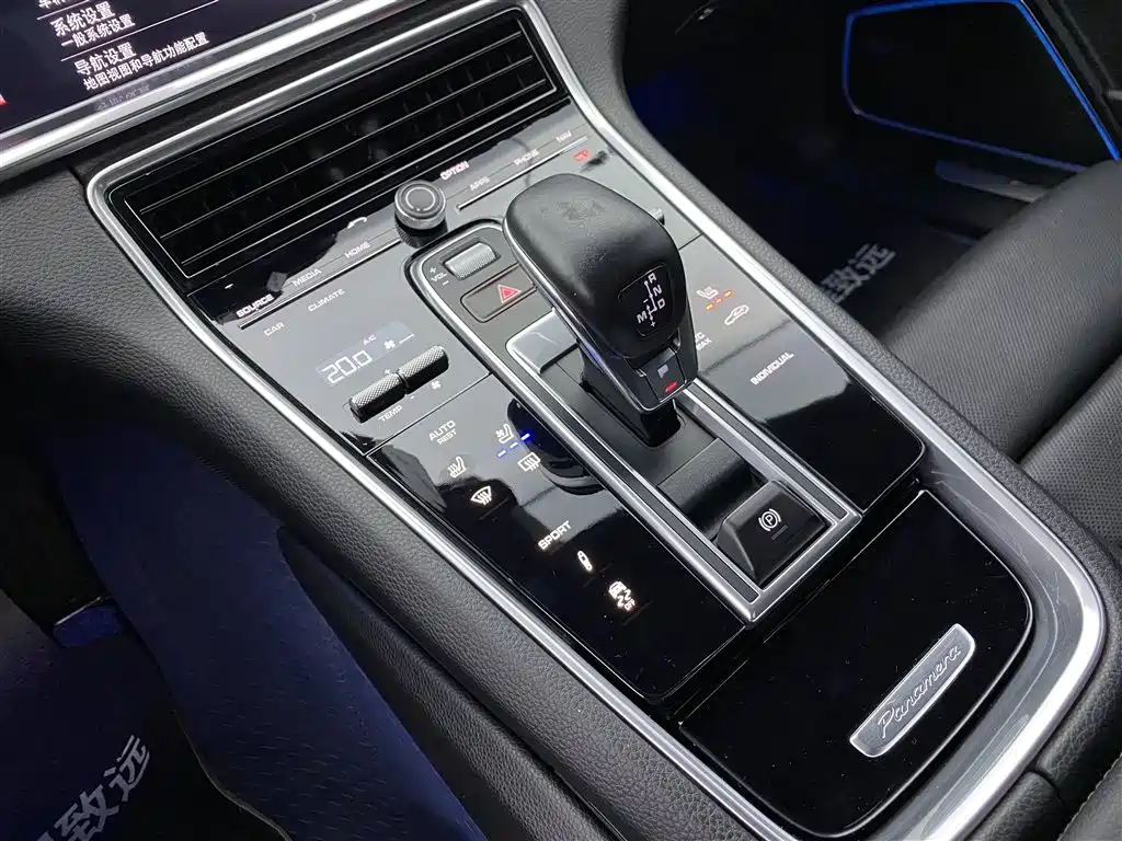 Porsche Porsche Panamera 2019 Panamera 4 Executive Long Wheelbase 2.9T 2019 - thumbnail 20