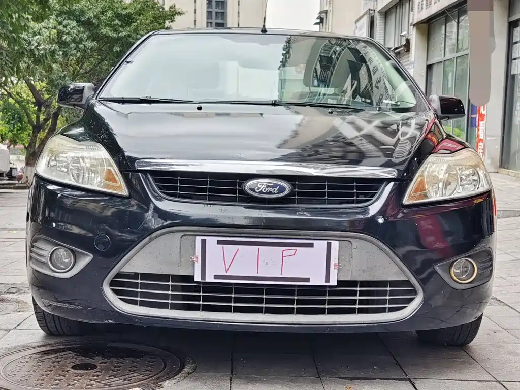 Ford Ford Focus 2011 Sedan 1.8L Automatic Luxury Edition 2011 - thumbnail 2