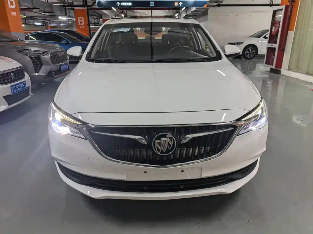 Buick Buick Excelle GT 2019 15T DCT Connected Elite Edition China V 2020 - thumbnail 2