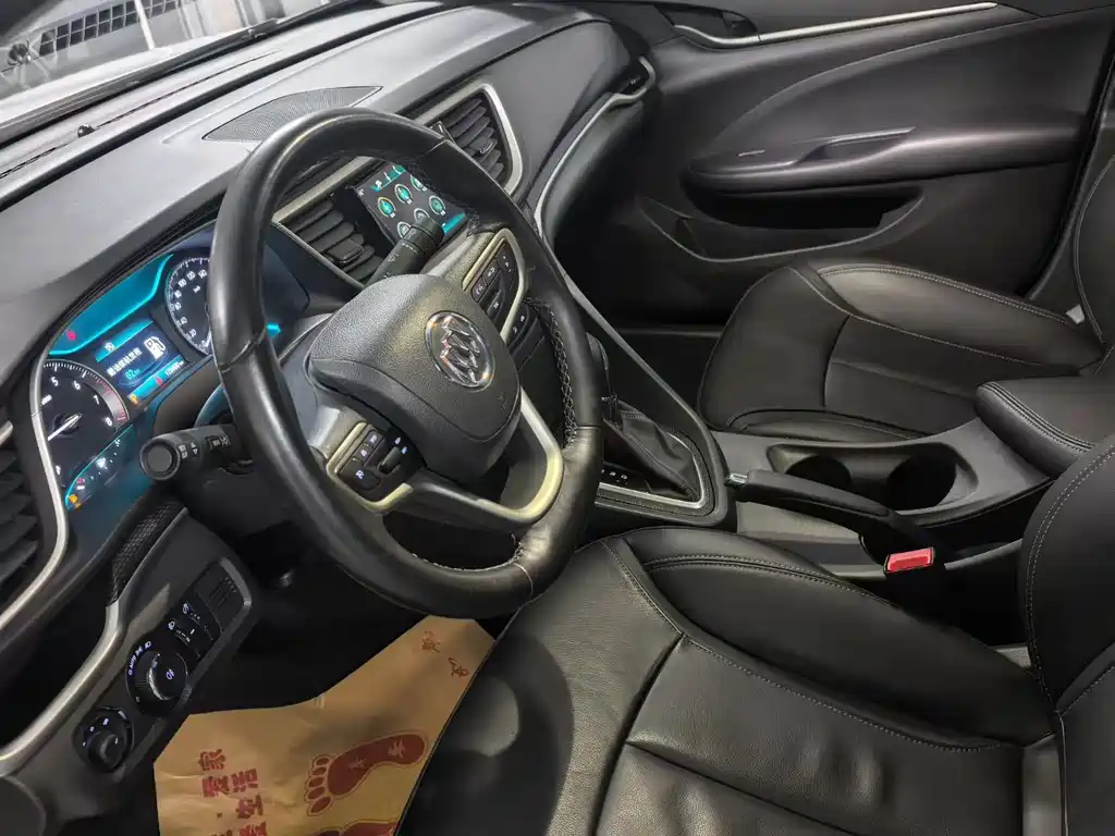 Buick Buick Excelle GT 2019 15T DCT Connected Elite Edition China V 2020 - thumbnail 4