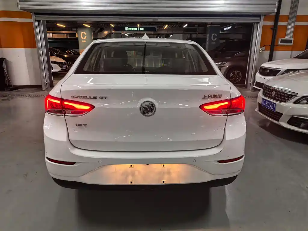 Buick Buick Excelle GT 2019 15T DCT Connected Elite Edition China V 2020 - thumbnail 9