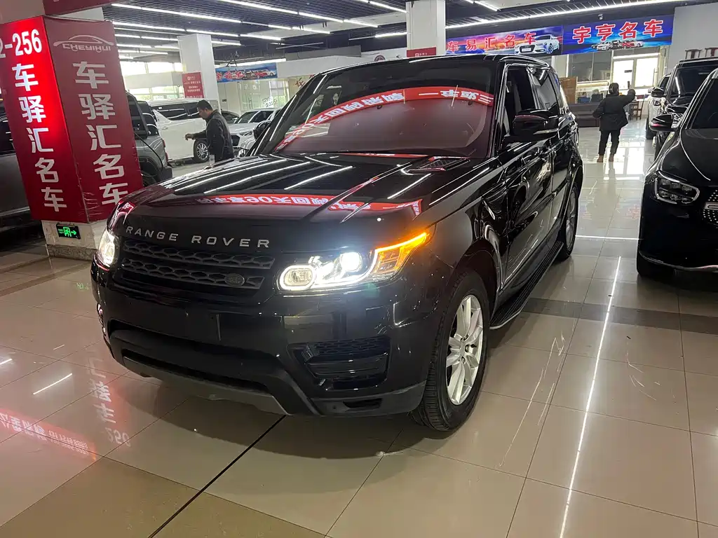 Land Rover Range Rover Sport 2016 2.0 GTDi HSE 2018 - thumbnail 2