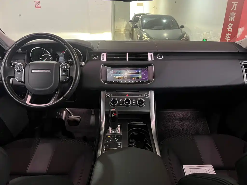 Land Rover Range Rover Sport 2016 2.0 GTDi HSE 2018 - thumbnail 4