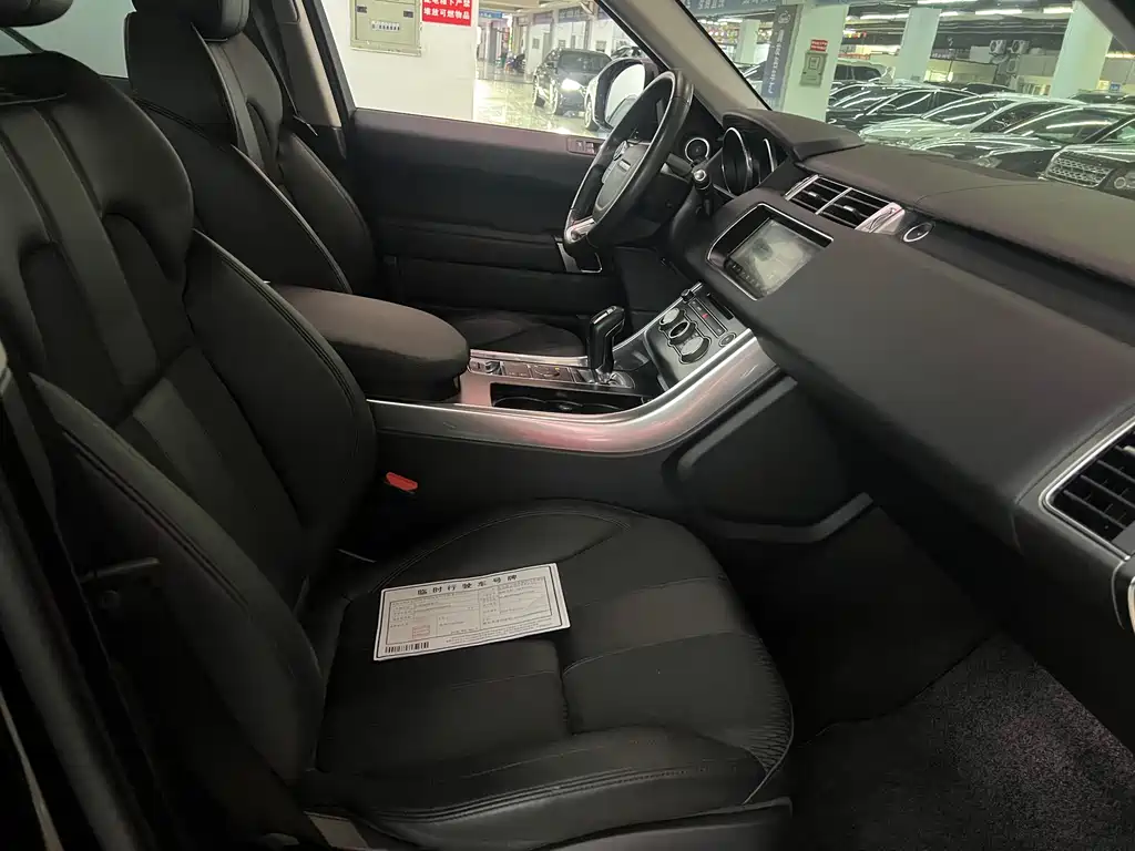 Land Rover Range Rover Sport 2016 2.0 GTDi HSE 2018 - thumbnail 9
