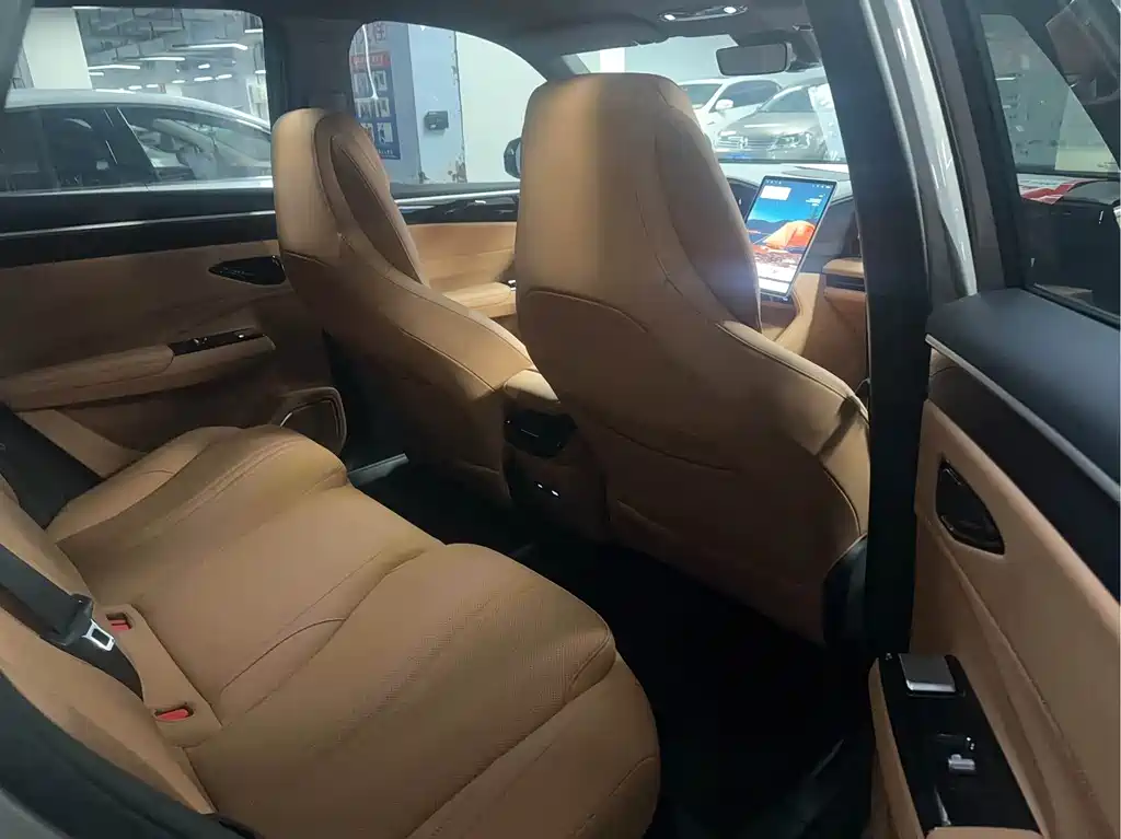 Geely Galaxy Geely Galaxy L7 2025 EM-i 115km Long Range Edition 2025 - thumbnail 9