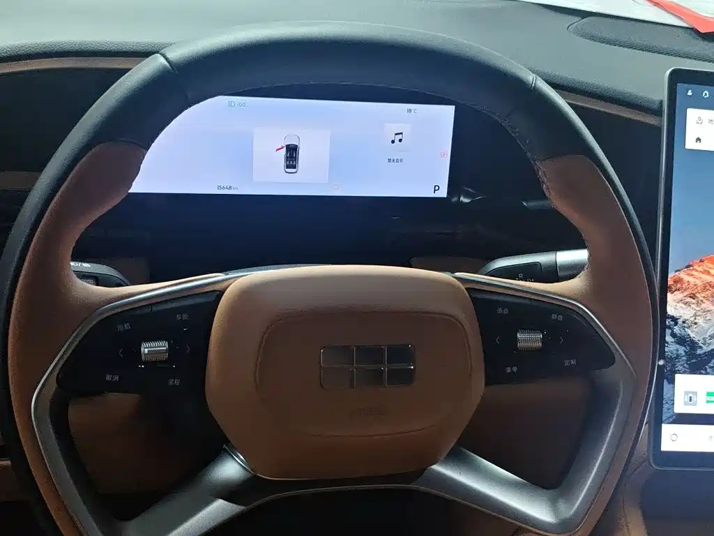 Geely Galaxy Geely Galaxy L7 2025 EM-i 115km Long Range Edition 2025 - thumbnail 12